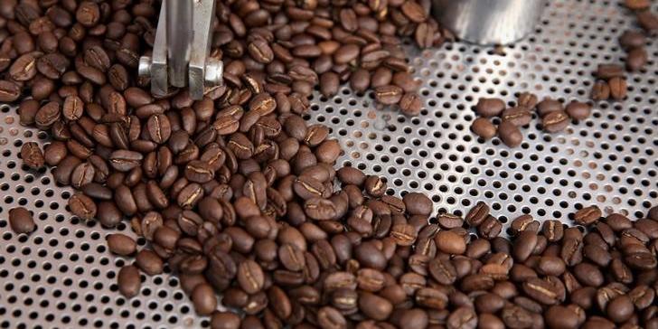 Oferta de café no Brasil fica "normal" pela 1ª vez em mais de um ano, diz Abic