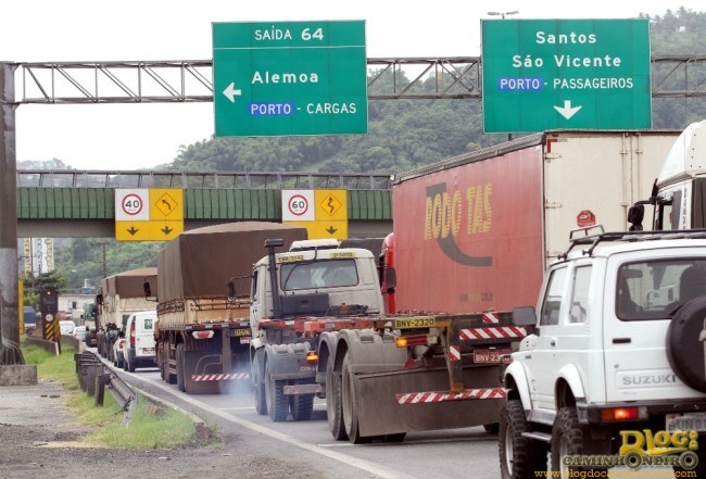 Obras viárias vão organizar acesso de caminhões ao Porto de Santos