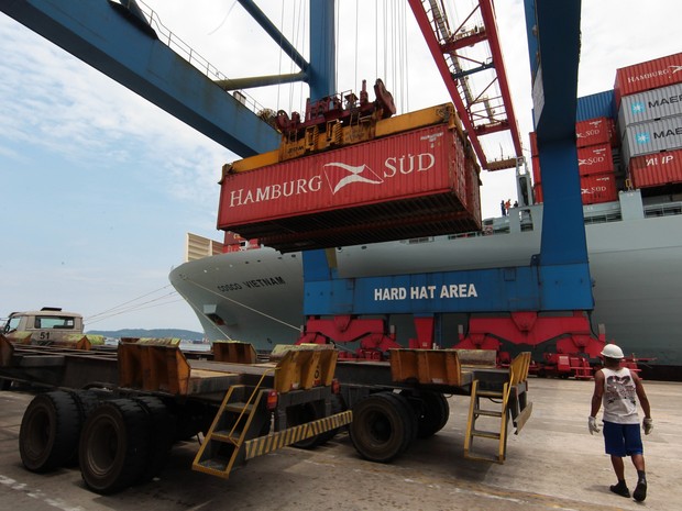 Com paralisação, porto de Santos não recebeu nenhuma carga rodoviária