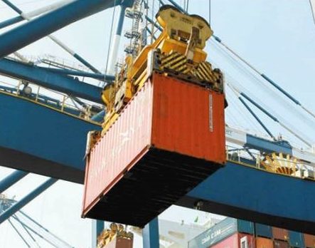Companhia Docas estuda como será o reajuste das tarifas do Porto