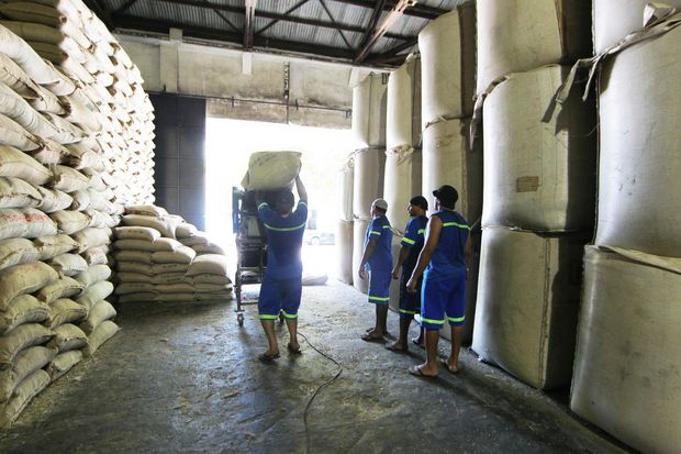 Exportação de café no Porto de Santos registra queda de 11,3% em 2018