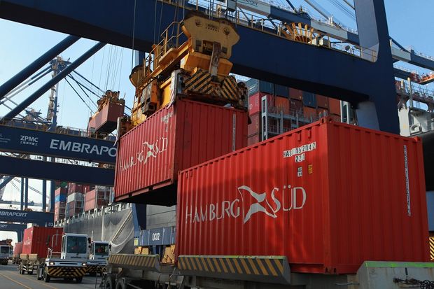 Auditores fiscais prorrogam greve no Porto de Santos