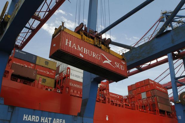 Armadores criticam aumento de quase 17% das tarifas no porto de Santos