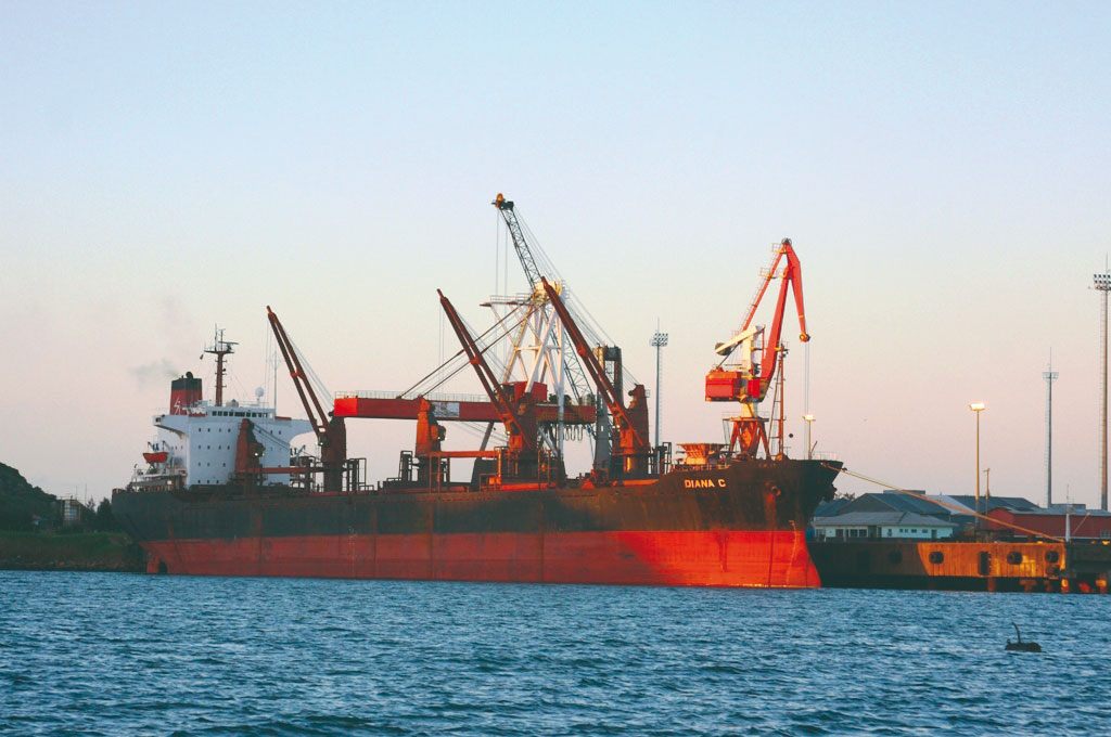 Porto de Imbituba cresce 14% no primeiro semestre e fecha junho com movimentação histórica