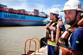 Porto de Santos abre vagas para diversos cargos