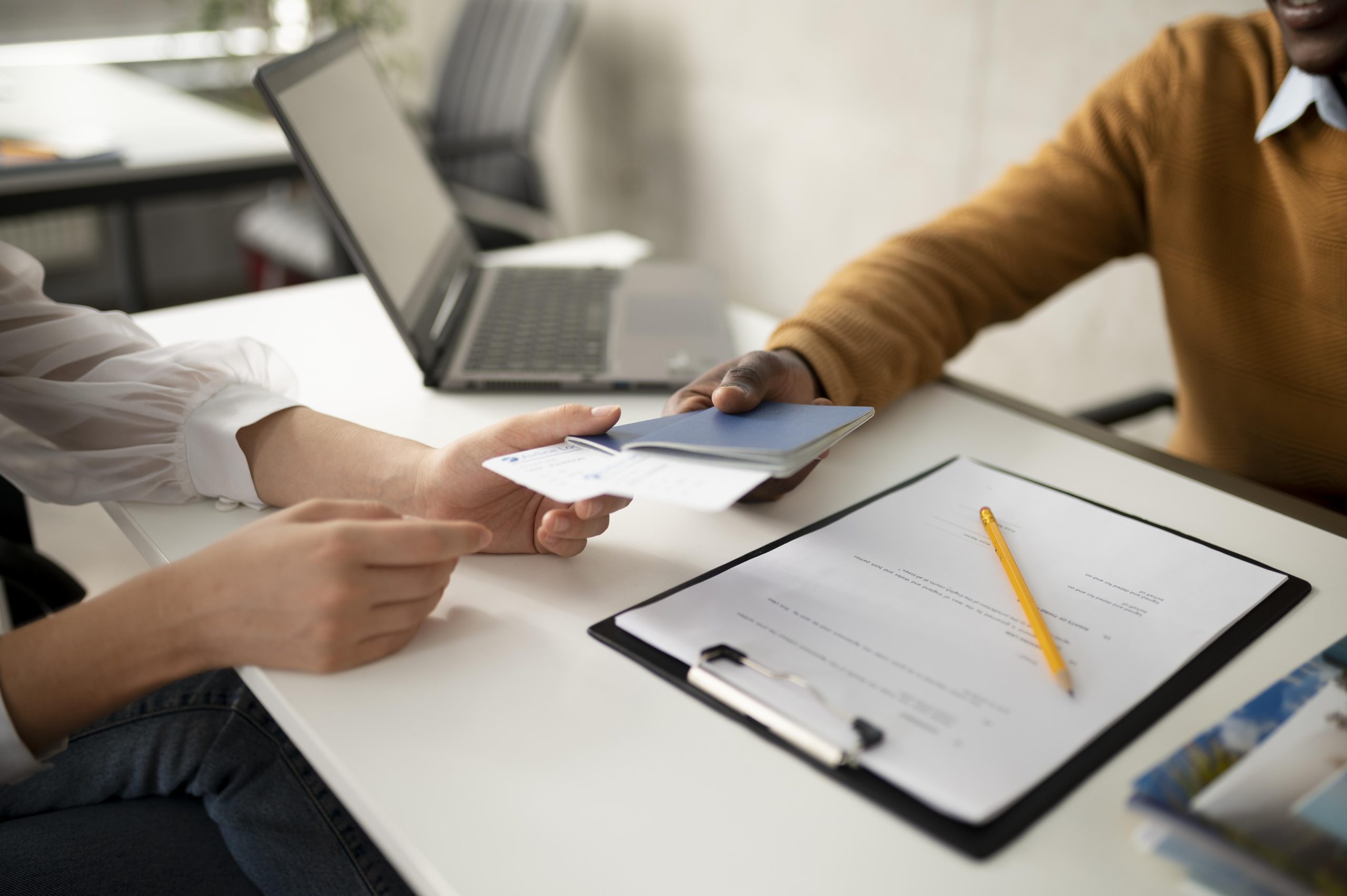 Como fica consignado de 8 anos para aposentados? Entenda mudança