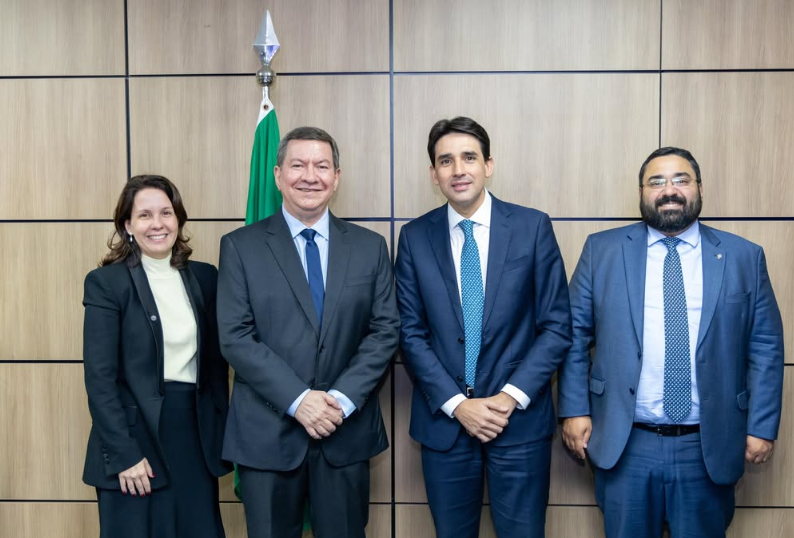 Presidente da Companhia Docas do Ceará apresenta Planejamento Estratégico 2025 em reunião com Ministro de Portos e Aeroportos