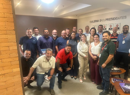 FENOP promove reunião sobre POPs com foco em contêineres e altura