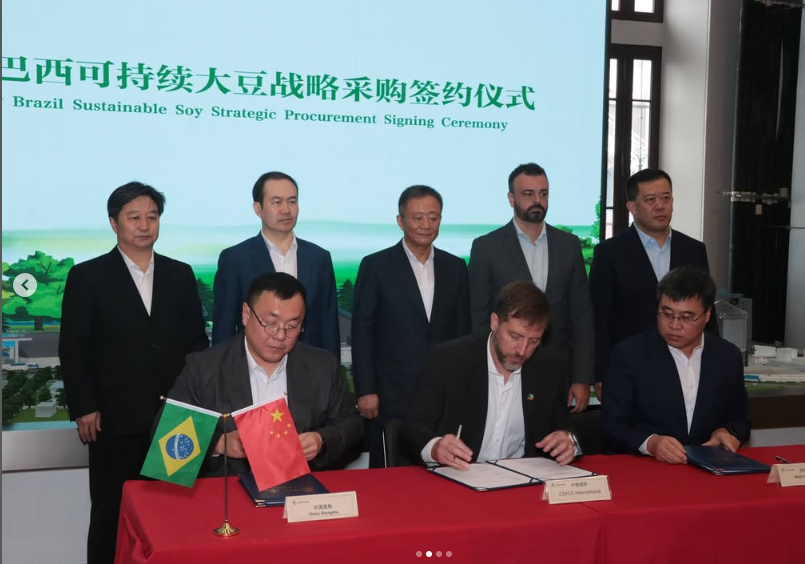 Acordo em Santos reforça exportação portuária sustentável brasileira