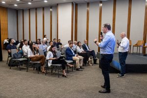 Estudo Santos 10+ é lançado oficialmente em evento exclusivo para os associados